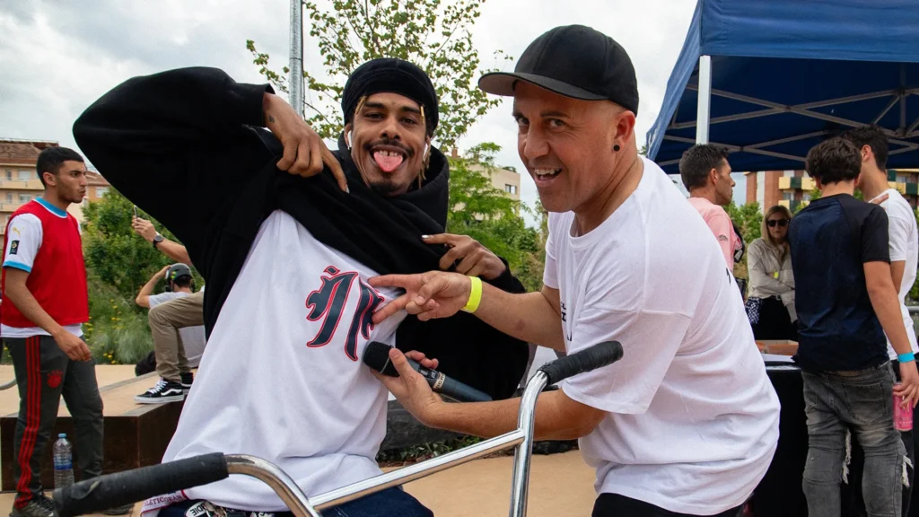 Hablamos con Oscar Fuertes sobre el pasado, presente y futuro del BMX en España. Una gran disciplina de la cultura urbana.