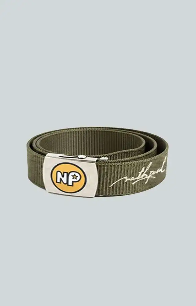 Cinturón urbano de cierre rápido con hebilla metálica y correa textil, diseño streetwear con logo North Point