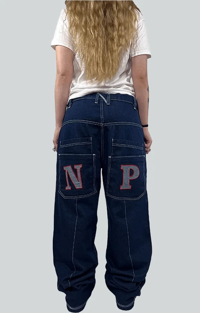 Pantalones baggy North Point NP 1000 de estilo urban streetwear con inspiración skate hip hop y estética alternativa