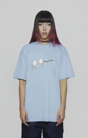 Graphic t-shirt relaxed fit urbana de algodón y alto gramaje con print de manos, diseño original de streetwear 90s y 2000s, influencia skate y hip hop