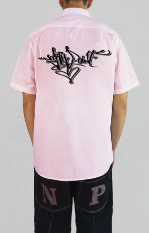 Urban streetwear shirt de algodón y alto gramaje con diseño gráfico de corazón en clave urbana, estética hip hop y streetwear