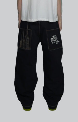 Pantalón baggy negro North Point HARLEM 3X con gráfico Tres Chimeneas de Sant Adrià en bolsillos traseros denim streetwear